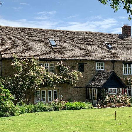 Forthay Bed And Breakfast North Nibley Exteriér fotografie